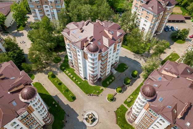 Riverstone Apartments: Întreținerea și optimizarea sistemelor de stingere incendii pentru un complex rezidențial sigur